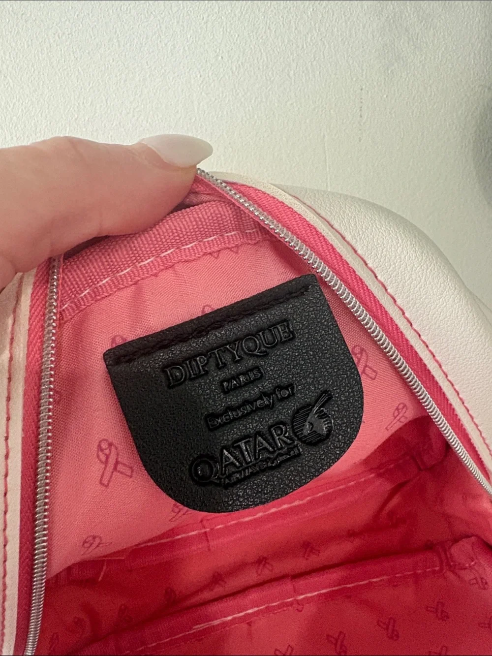Diptyque Paris x Qatar Airways Limited Edition Think Pink Amenity Bag